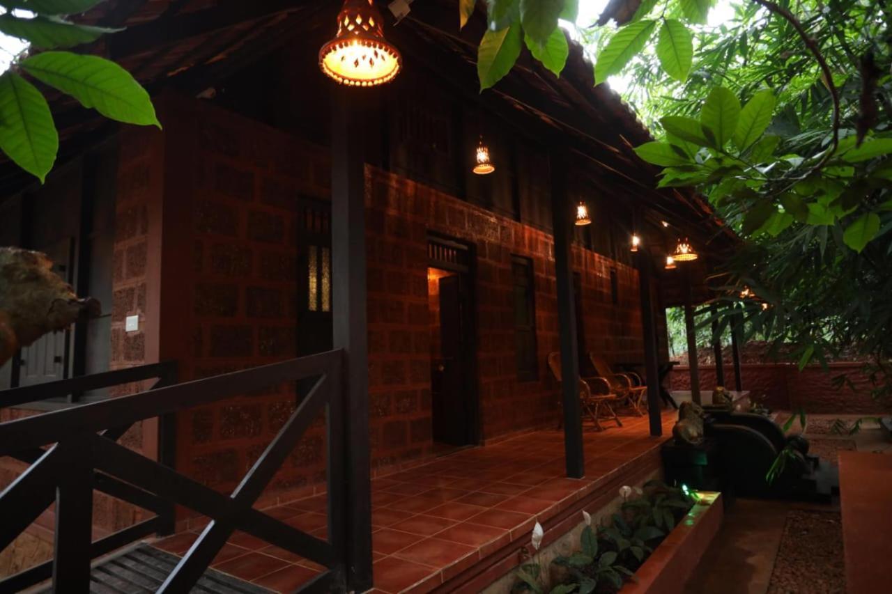 Greens Tree House & Wood House Sultan Bathery Bagian luar foto